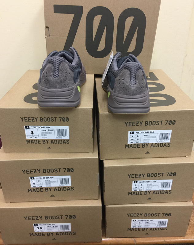 yeezy boost 700 size 4.5